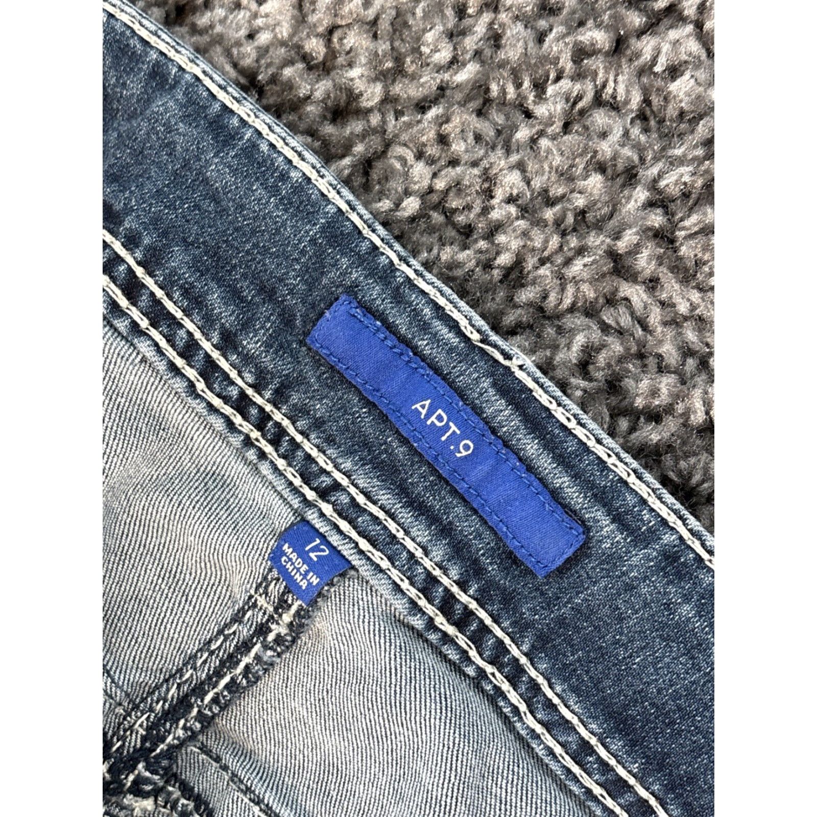 Apt. 9 VINTAGE Apt 9 Jeans Bootcut Womens 12 Med Wash Rhinestone Low Rise Wings Y2K Size 34" / US 12 / IT 48 - 8 Thumbnail