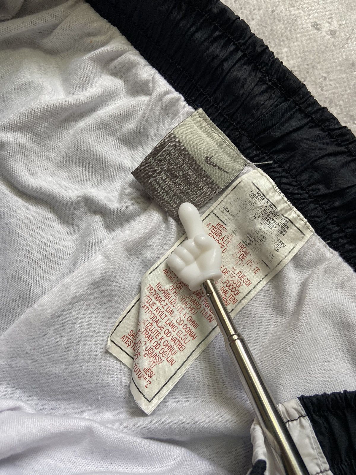 Nike Nike Vintage Pants Nylon Baggy Wide Japan Sweatpants Striped Size US 34 / EU 50 - 5 Thumbnail