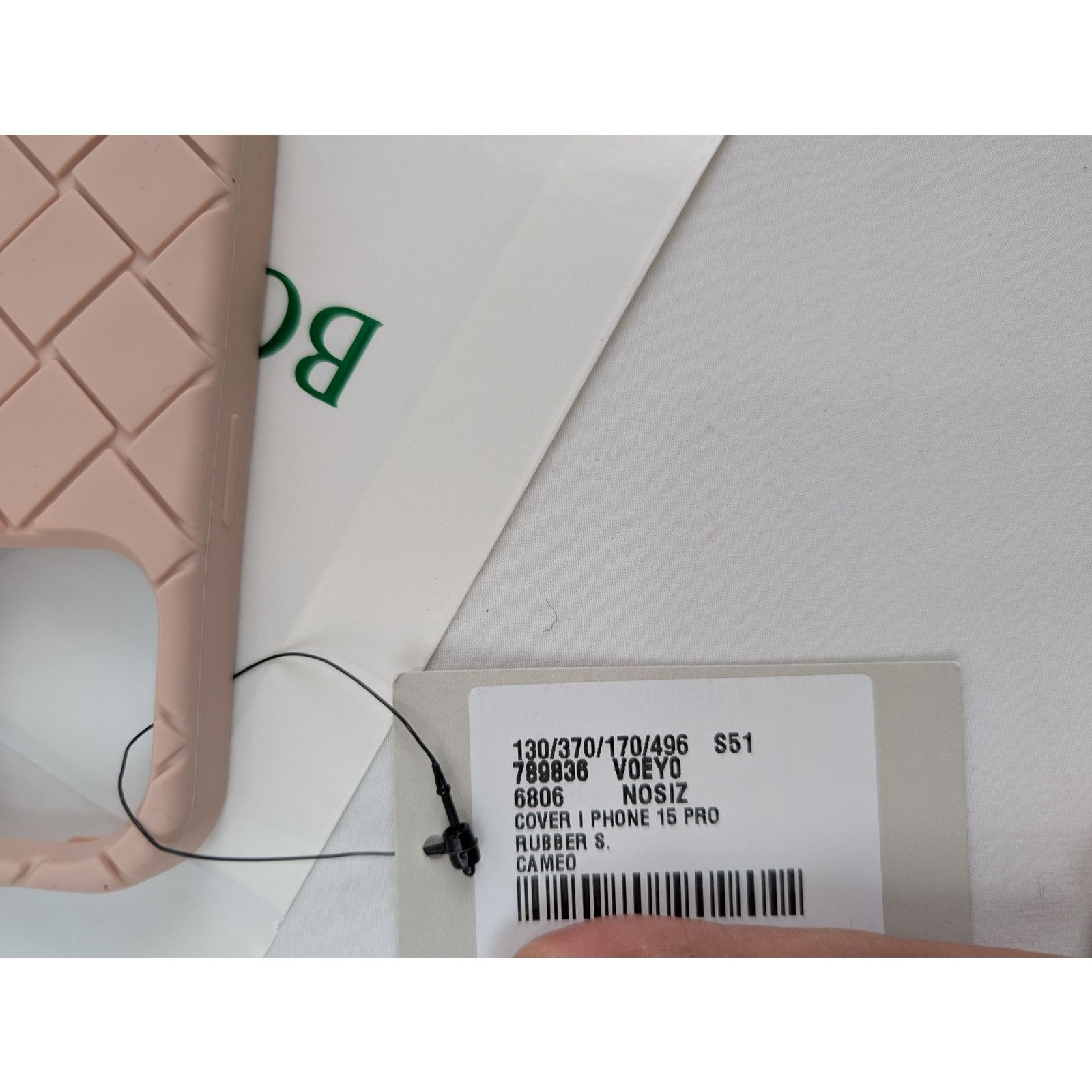 Bottega Veneta o1rshd1 Size: OS / i Phone iPhone 15 pro Cover Case in Cameo Size ONE SIZE - 10 Thumbnail