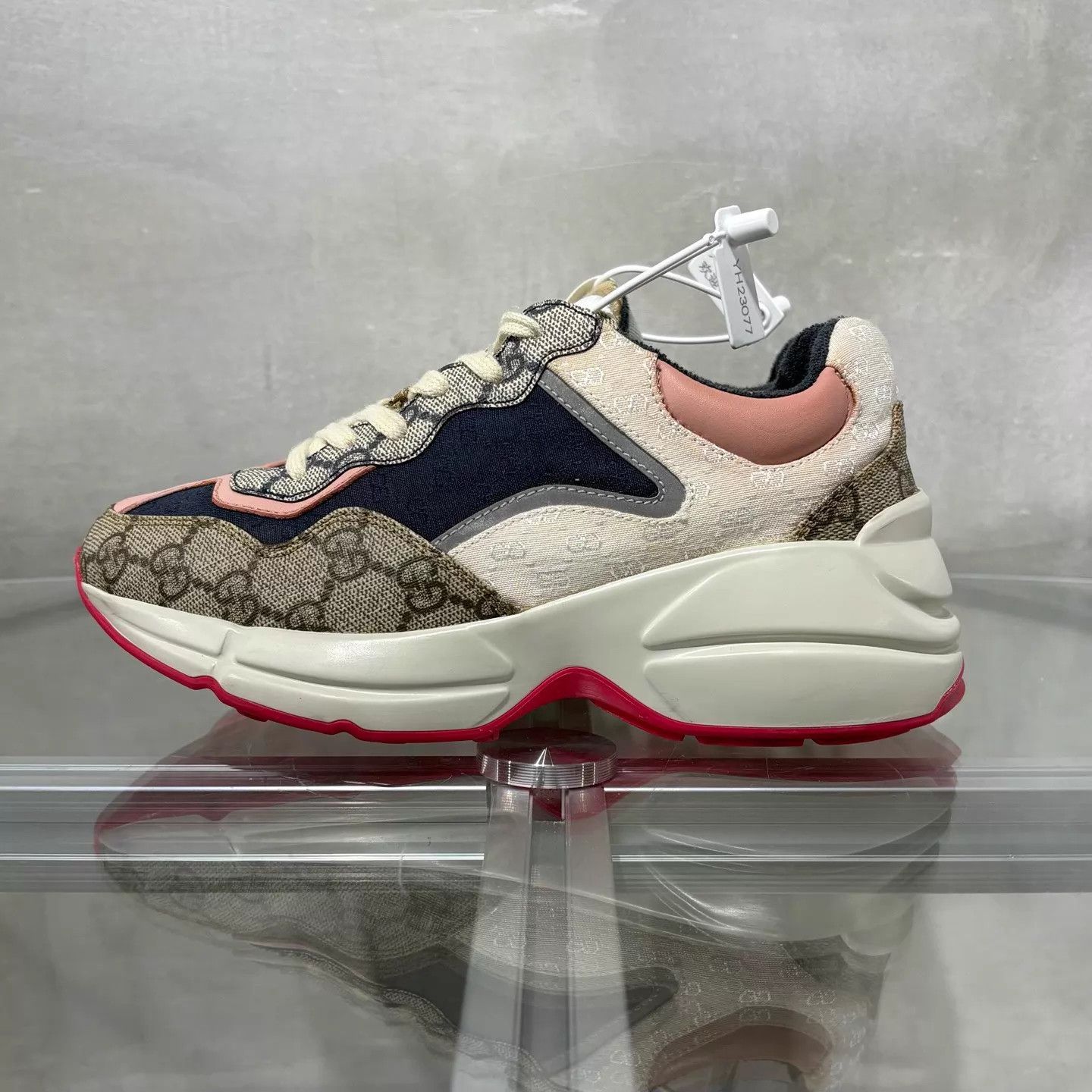 Gucci Gucci Pink GG Supreme Print Dad Sneakers 35 Size US 4 / IT 34 - 5 Thumbnail