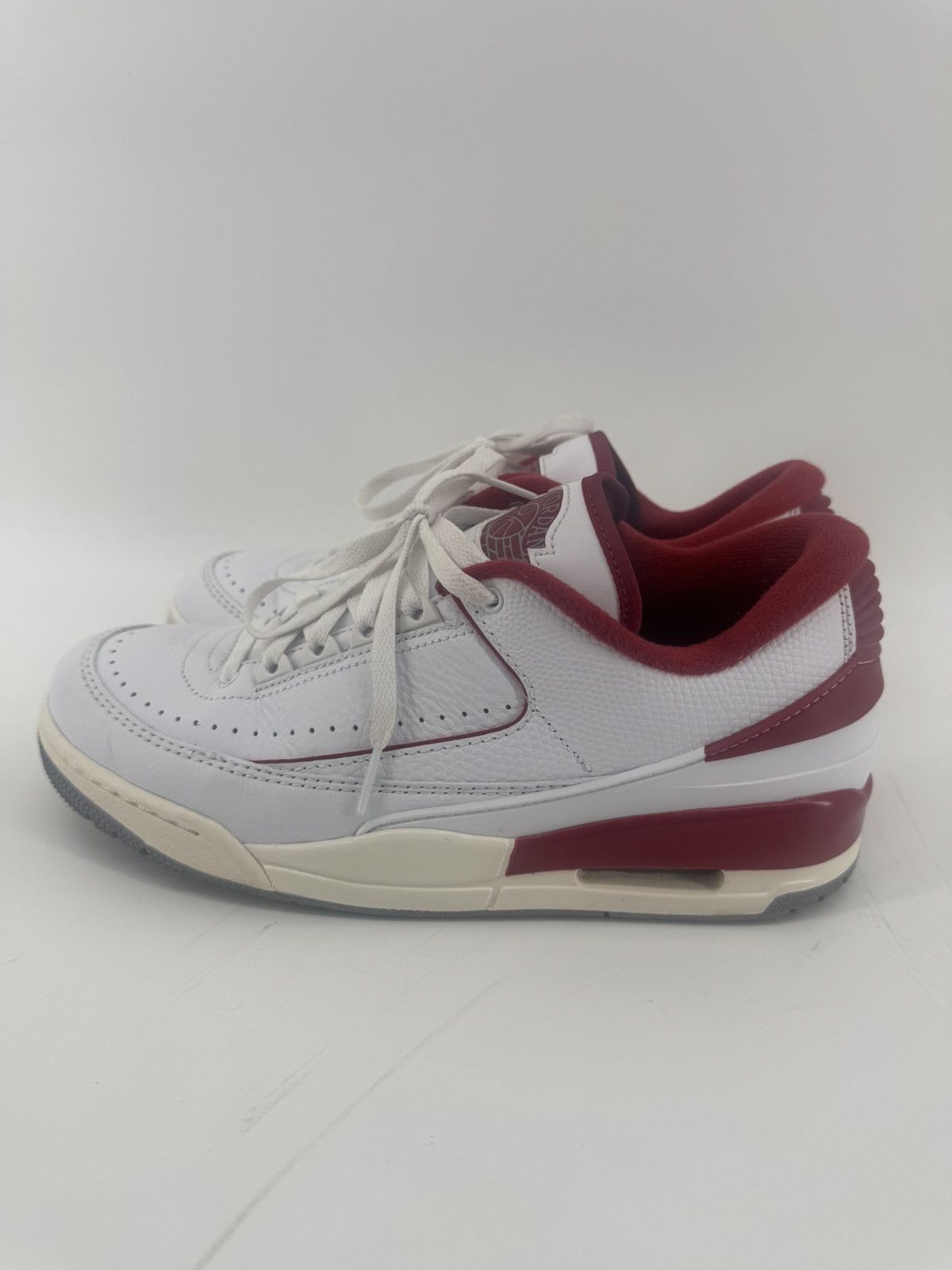Jordan Brand Jordan 2/3 'White Varsity Red size 9.5 Size US 9.5 / EU 42-43 - 3 Thumbnail