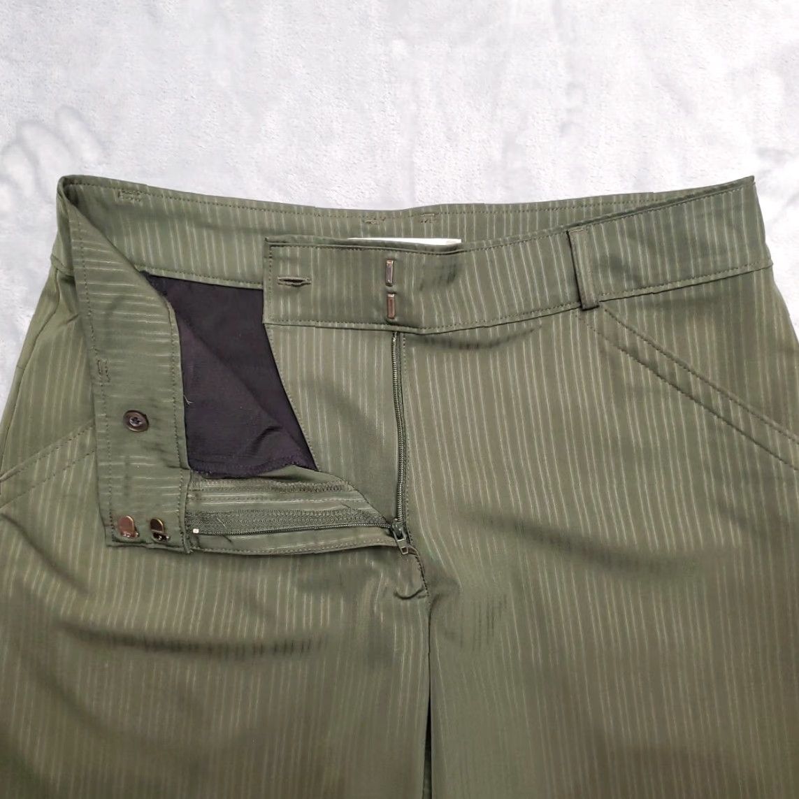 Nike Nike Golf Shorts Womens 6 Green Chino Fit Dry Flat Front Performance Size 28" / US 6 / IT 42 - 3 Thumbnail