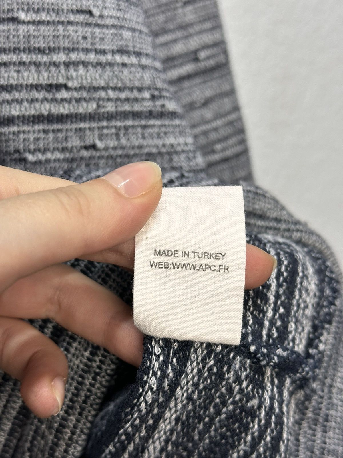 A.P.C. Vintage Avantgarde Sweater Y2K Japan Van Noten Distressed Size US XL / EU 56 / 4 - 7 Thumbnail