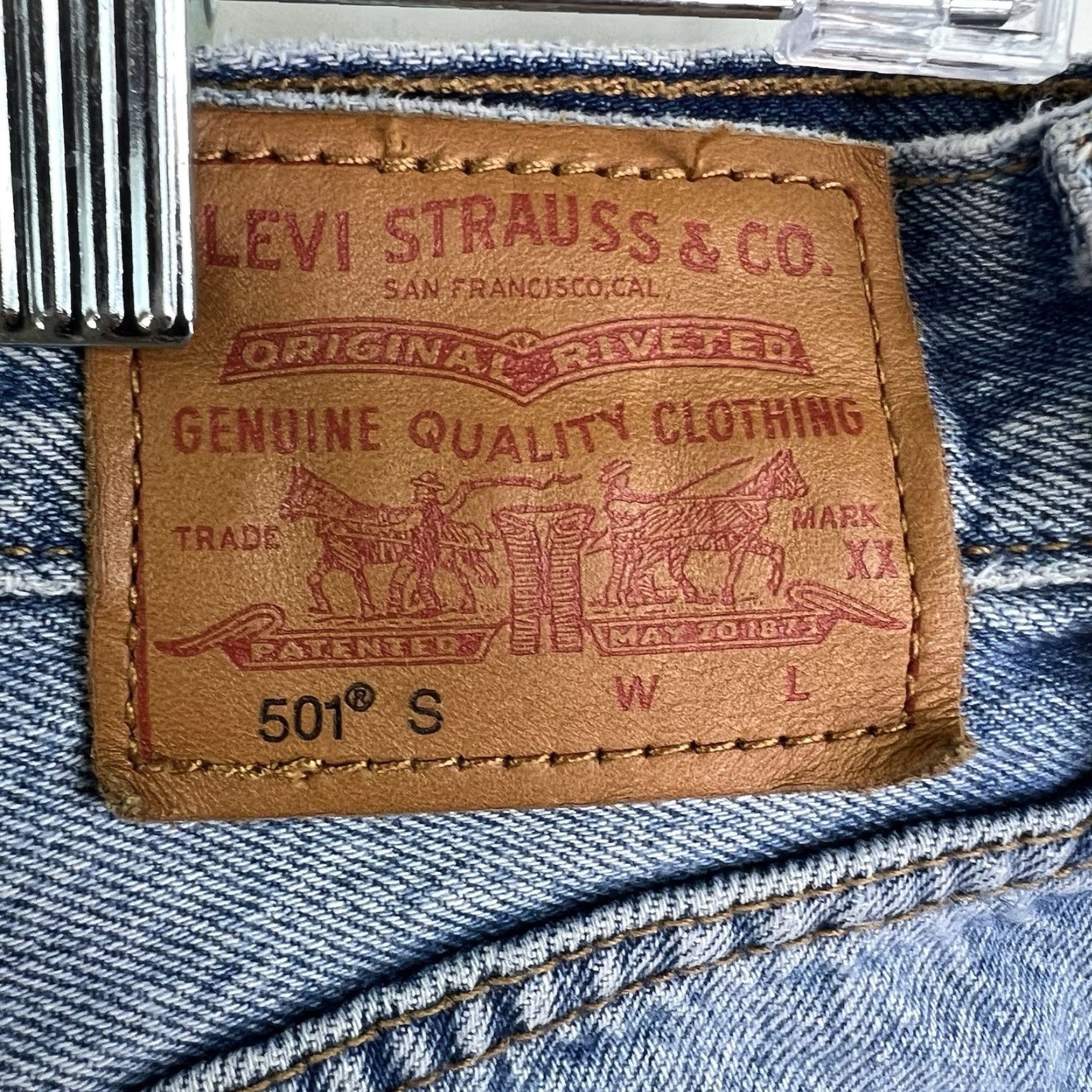 Levi's Vintage Levi's 501 Jeans Men's Size 27 Blue Distressed Button Fly 80s 90s Straight Fit Size US 27 - 7 Thumbnail