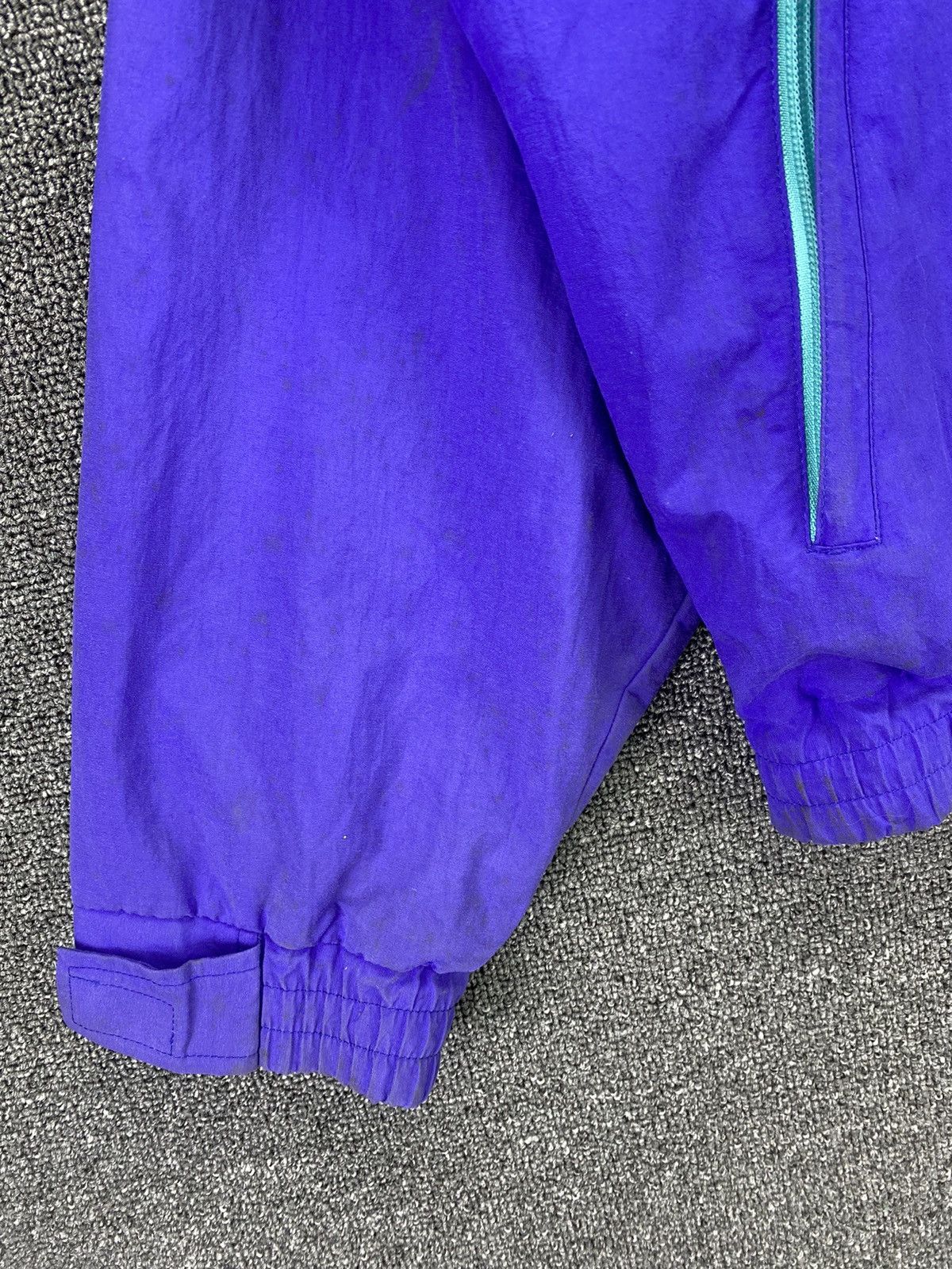 The North Face Vintage The North Face Spellout Light Jacket Size US L / EU 52-54 / 3 - 19 Thumbnail
