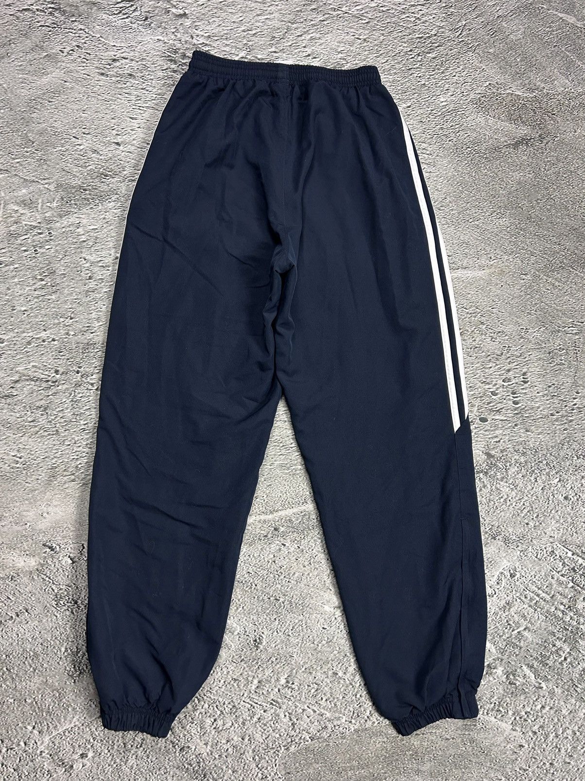 Adidas × Vintage Adidas vintage navy track pants small logo 2000s drill Y2K Size US 28 / EU 44 - 6 Thumbnail