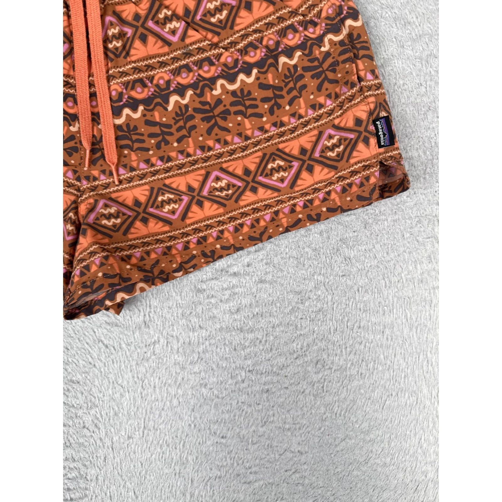 Patagonia Patagonia Womens Short Shorts Casual Beach Geometric Tribal Orange Nylon Drawstring Pockets Size 32" / US 10 / IT 46 - 2 Thumbnail
