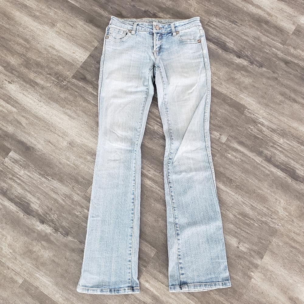 Designer Light Denim Detailed Reflex Bootcut Jean Size 30" / US 8 / IT 44 - 1 Thumbnail