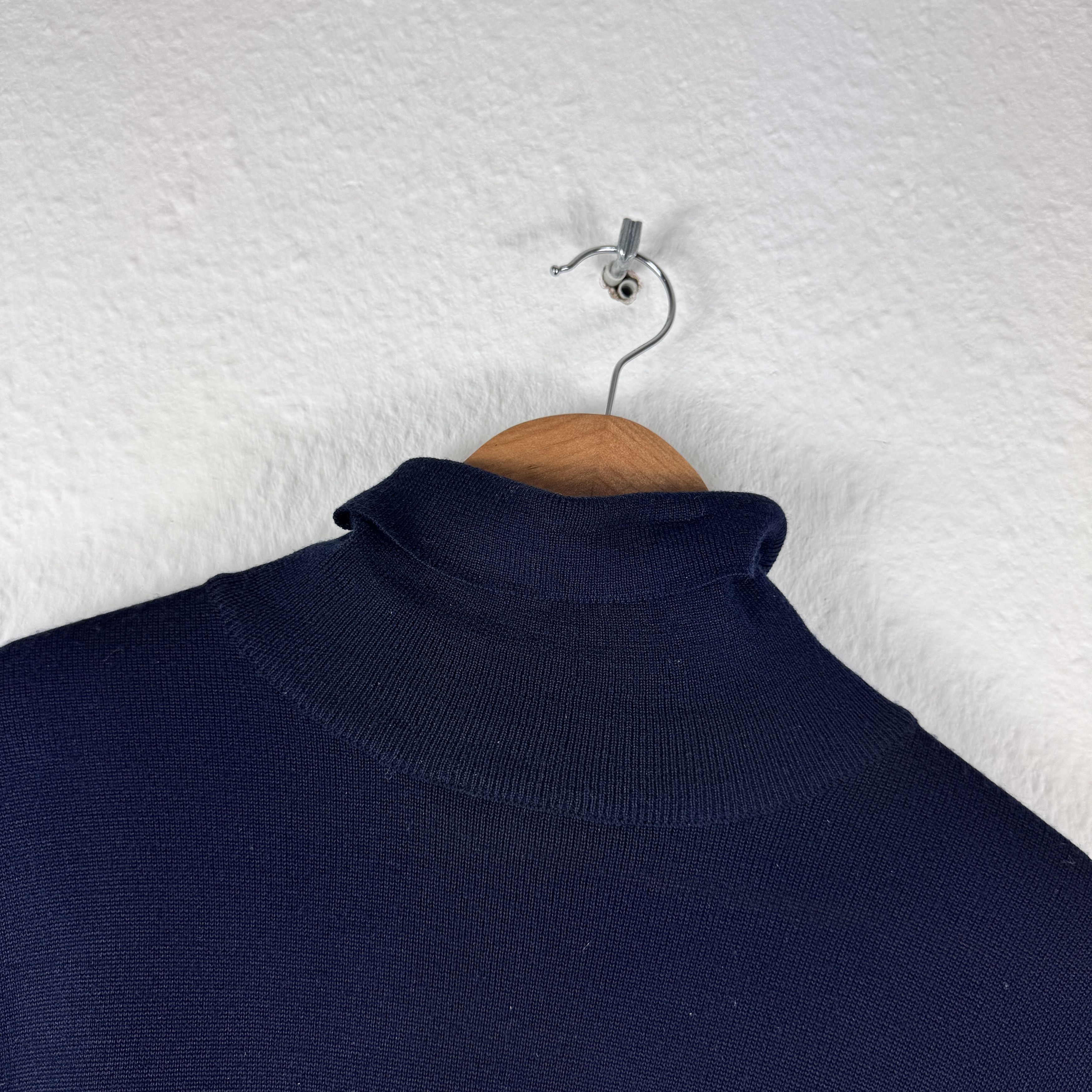 Burberry Men`s BURBERRY LONDON WOOL NAVY TURTLENECK SWEATeR JUMPER Size US XL / EU 56 / 4 - 6 Thumbnail