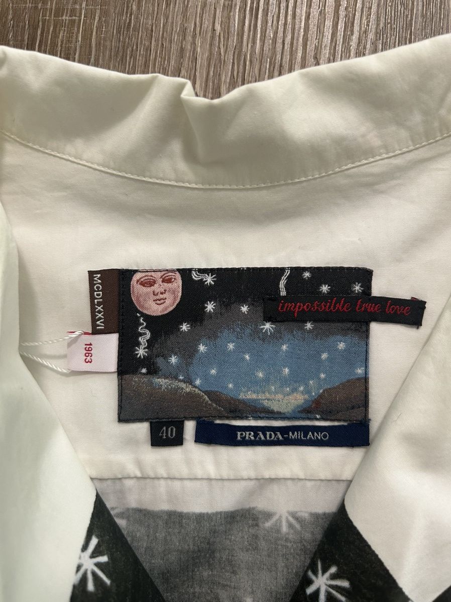 Prada SS2016 Impossible True Love Prada Button up Size US S / EU 44-46 / 1 - 2 Thumbnail