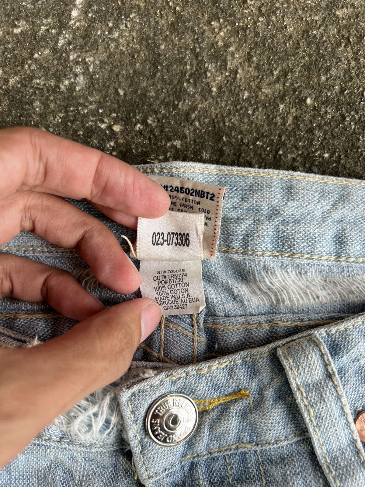 True Religion Thrashed Vintage TRUE RELIGION Flared Jeans Distressed Size US 32 / EU 48 - 9 Thumbnail