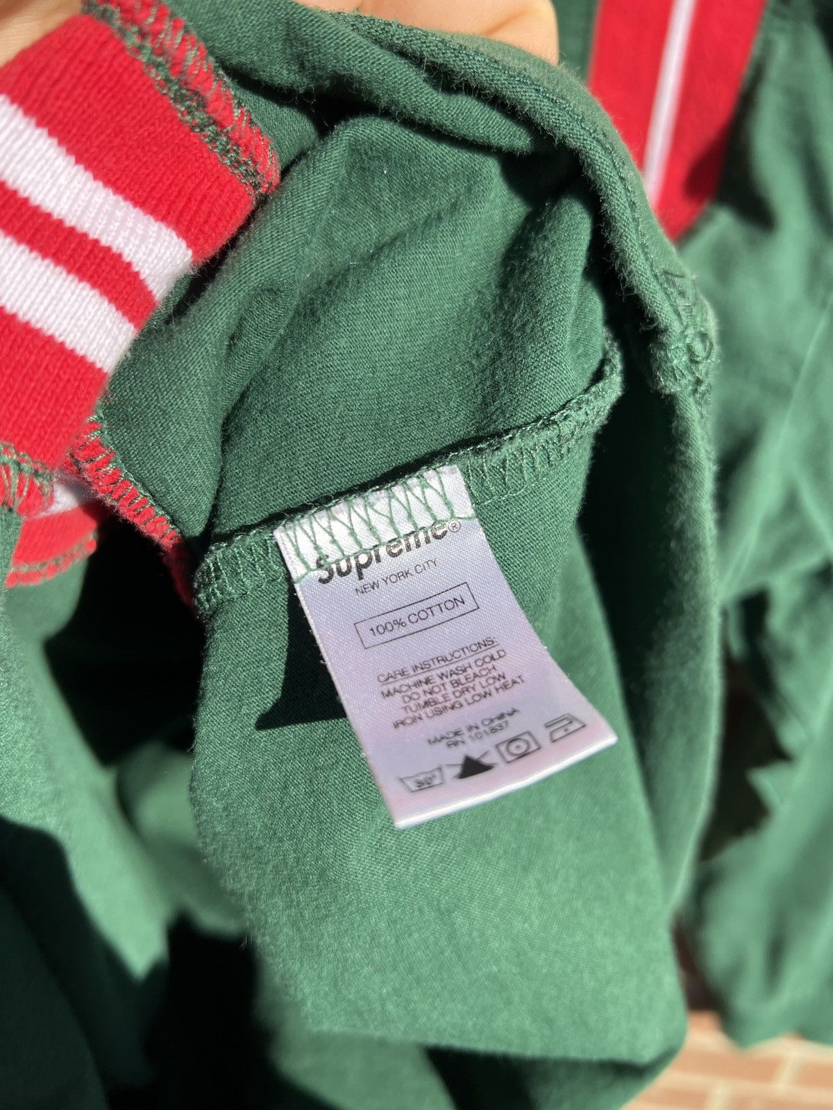 Supreme Supreme FW18 Vertical Logo Stripe Longsleeve Size US S / EU 44-46 / 1 - 9 Thumbnail