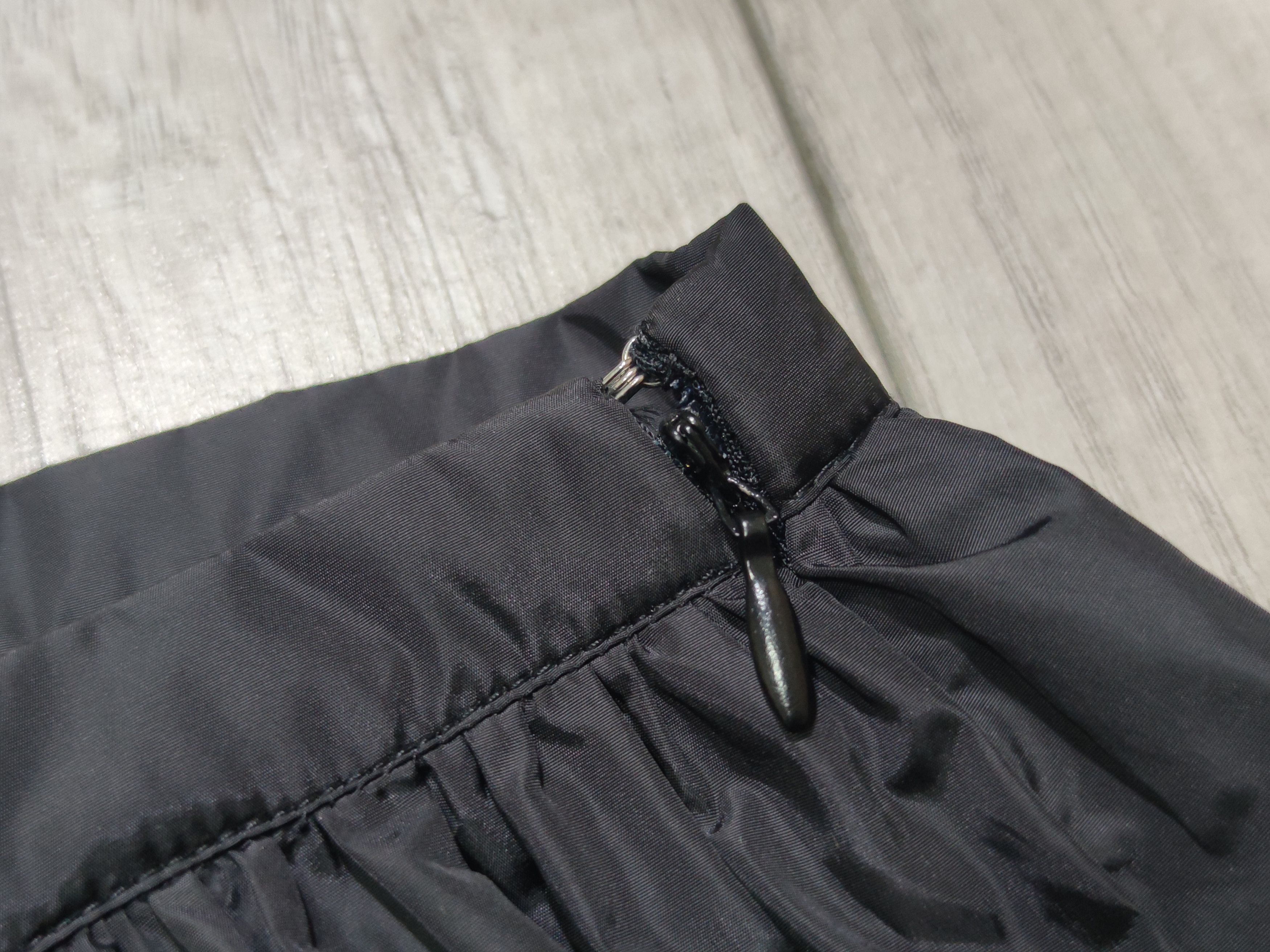 Prada Prada Nylon Black Midi Skirt Size 42 Size 28" / US 6 / IT 42 - 7 Thumbnail
