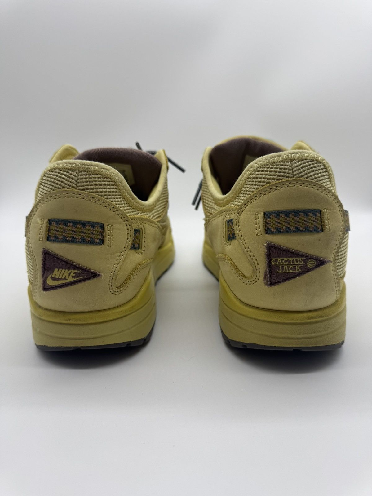 Nike × Travis Scott Nike Air Max 1 x Travis Scott Cactus Jack Saturn Gold 11.5 Size US 11.5 / EU 44-45 - 5 Thumbnail
