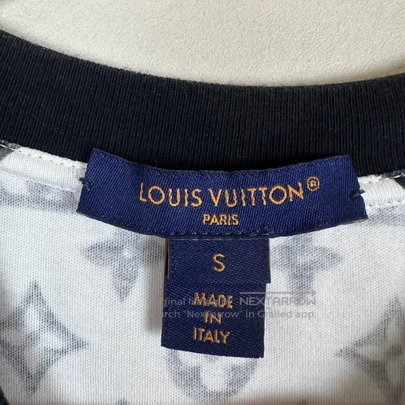 Louis Vuitton Louis Vuitton Black and white printed T-shirt Size US S / EU 44-46 / 1 - 3 Thumbnail