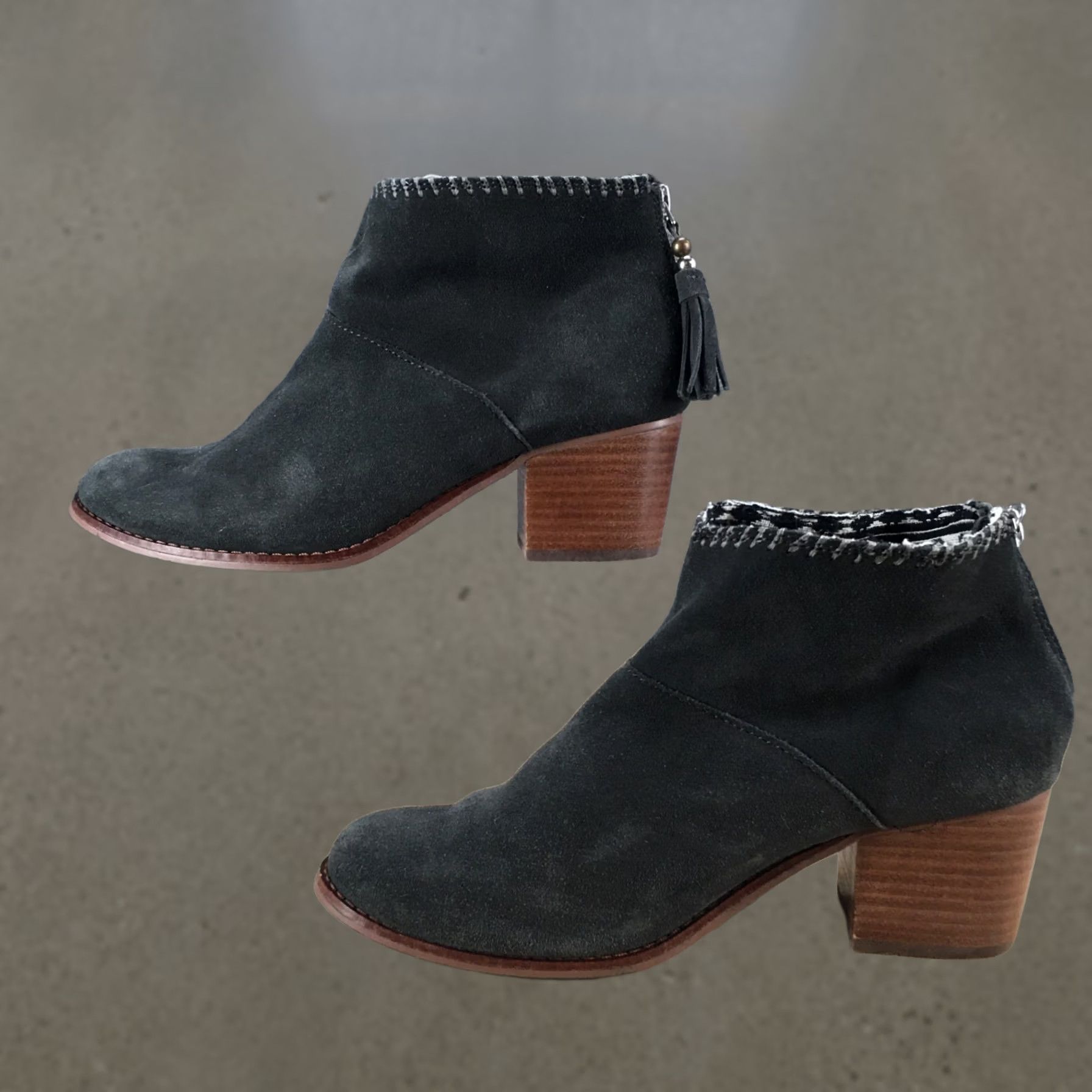 Toms Toms Boots Womens 7.5 Ankle Booties Grey Suede Block Heels Tassel Zip Casual Size US 8 / IT 38 - 1 Thumbnail