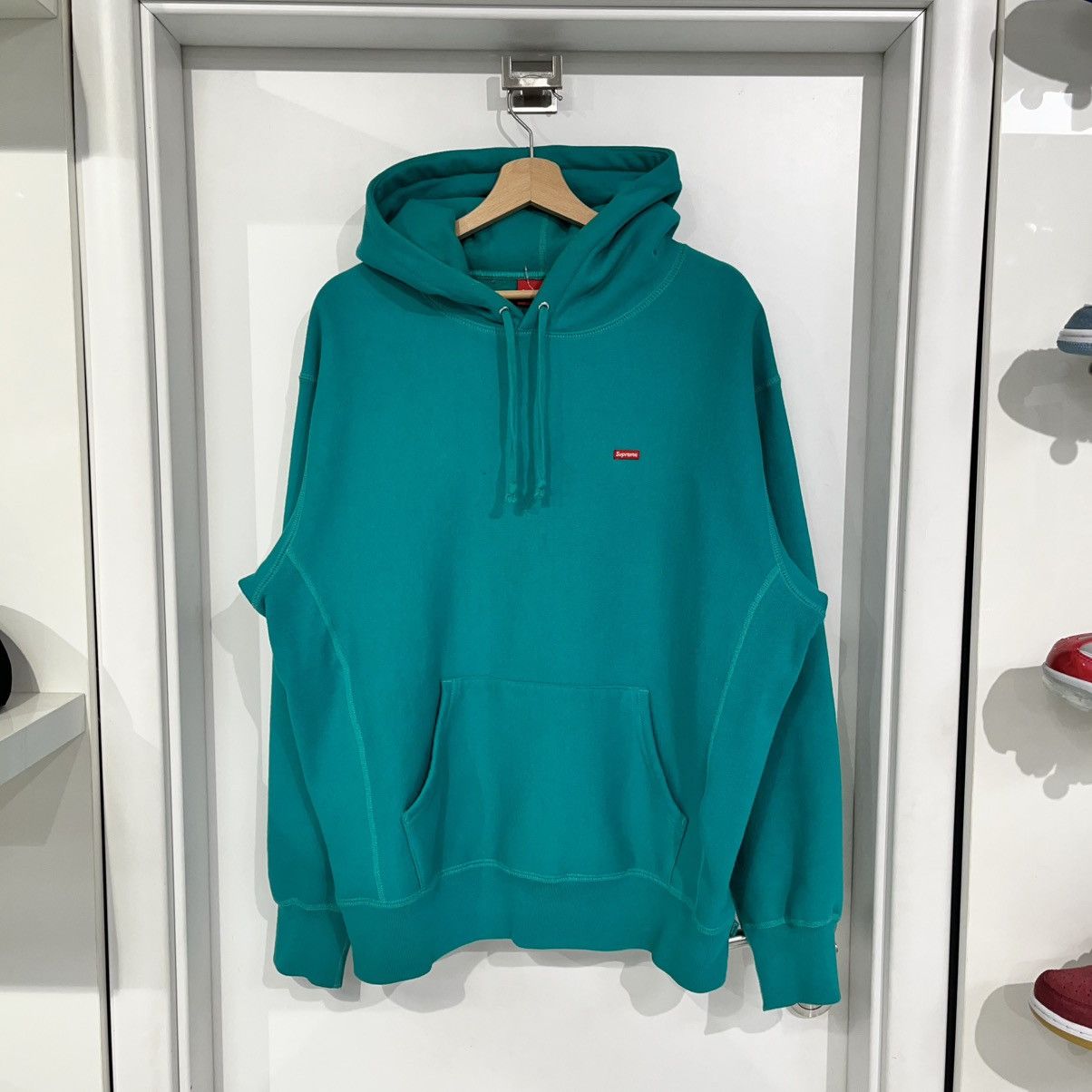 Supreme Supreme Small Box Hooded Sweatshirt (FW22) Size US M / EU 48-50 / 2 - 1 Thumbnail