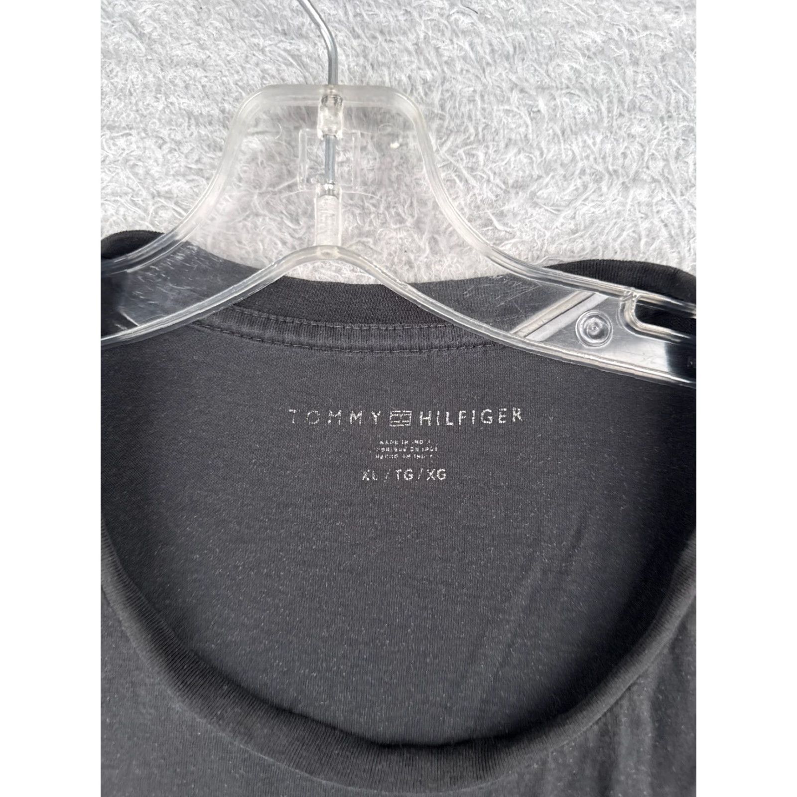 Tommy Hilfiger Tommy Hilfiger Shirt Adult Extra Large Black Short Sleeve Crew Neck Cotton Blend Mens Size US XL / EU 56 / 4 - 7 Thumbnail