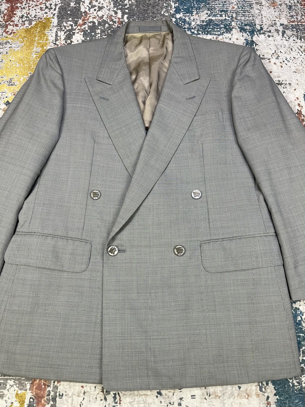 Burberry Vintage Burberrys Monogram Button Peak Lapel Blazer Size US M / EU 48-50 / 2 - 2 Thumbnail