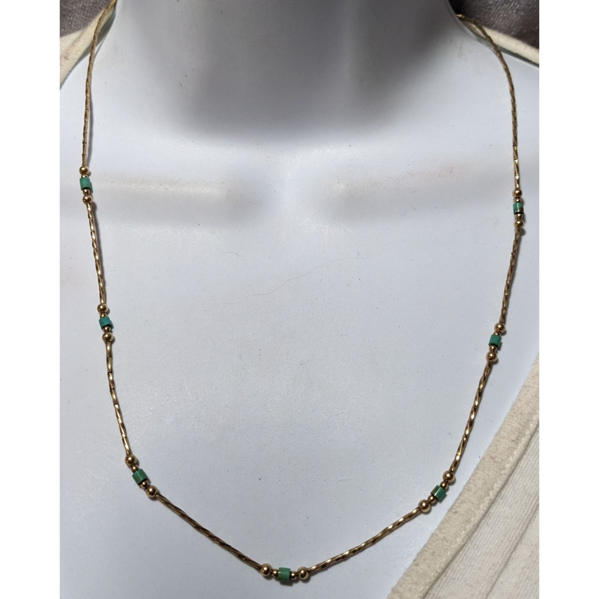 Other Minimalist Elegant Turquoise And Gold Beaded Necklace Size ONE SIZE - 2 Thumbnail