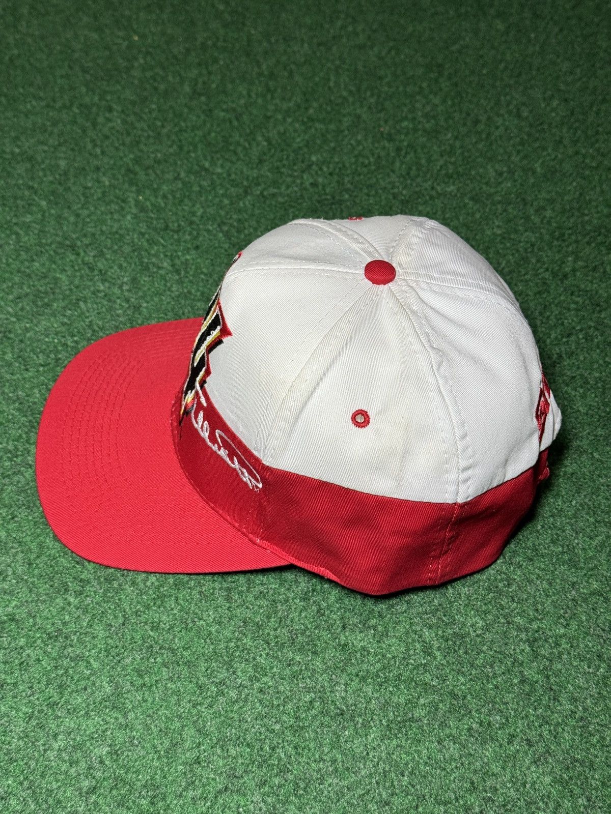 NASCAR Bill Elliott #94 Vintage Racing Red White Snapback Cap Hat Size ONE SIZE - 4 Thumbnail