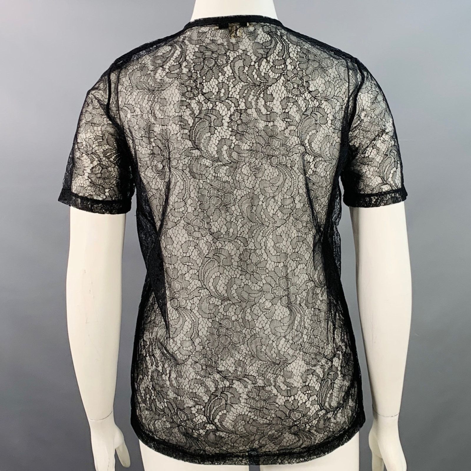 Burberry Size 12 Black Lace Crew Neck Short Sleeve T-Shirt Size US S / EU 44-46 / 1 - 4 Thumbnail