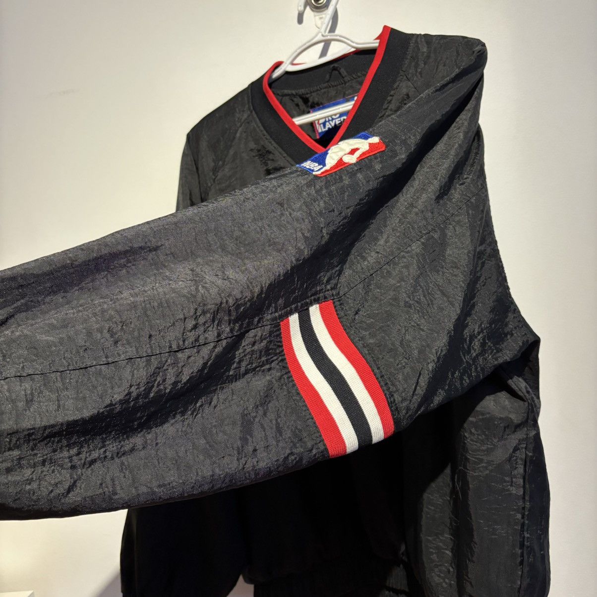 NBA × Pro Player × Vintage Vintage 90's Chicago Bulls Pro Player Windbreaker Black NBA Size US M / EU 48-50 / 2 - 7 Thumbnail