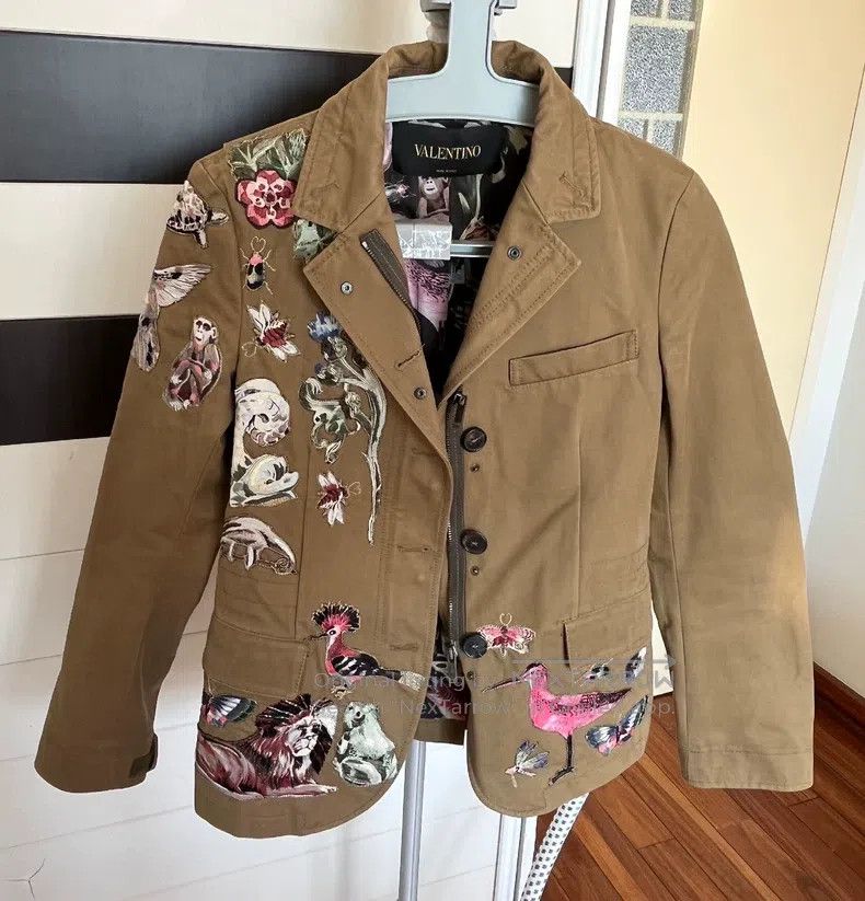 Valentino Valentino Embroidered pattern waist casual blazer Size US S / EU 44-46 / 1 - 1 Thumbnail