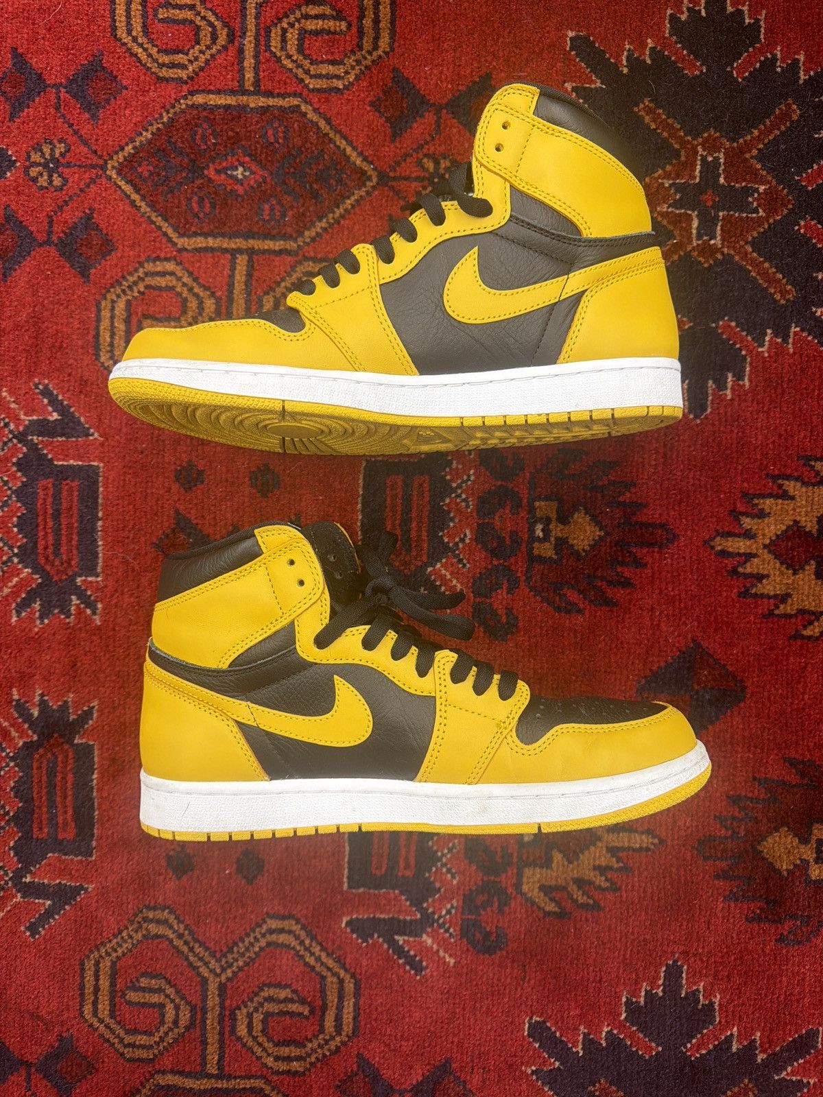 Jordan Brand Nike Air Jordan 1 Retro High OG Pollen Size 9.5 (555088-701) Size US 9.5 / EU 42-43 - 3 Thumbnail