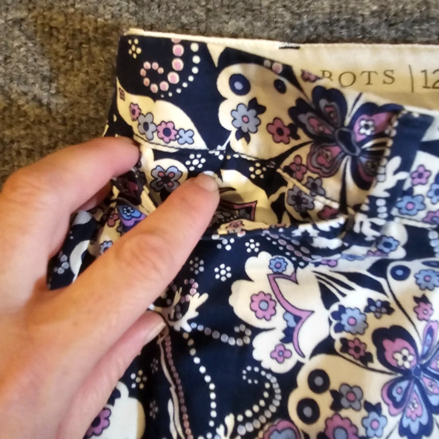 Talbots Talbots Pants Womens 12 Petite Blue Floral Cropped Stretch Classic Career Casual Tailored Front Flat Front Regular Kid/Adult? Size 34" / US 12 / IT 48 - 4 Thumbnail