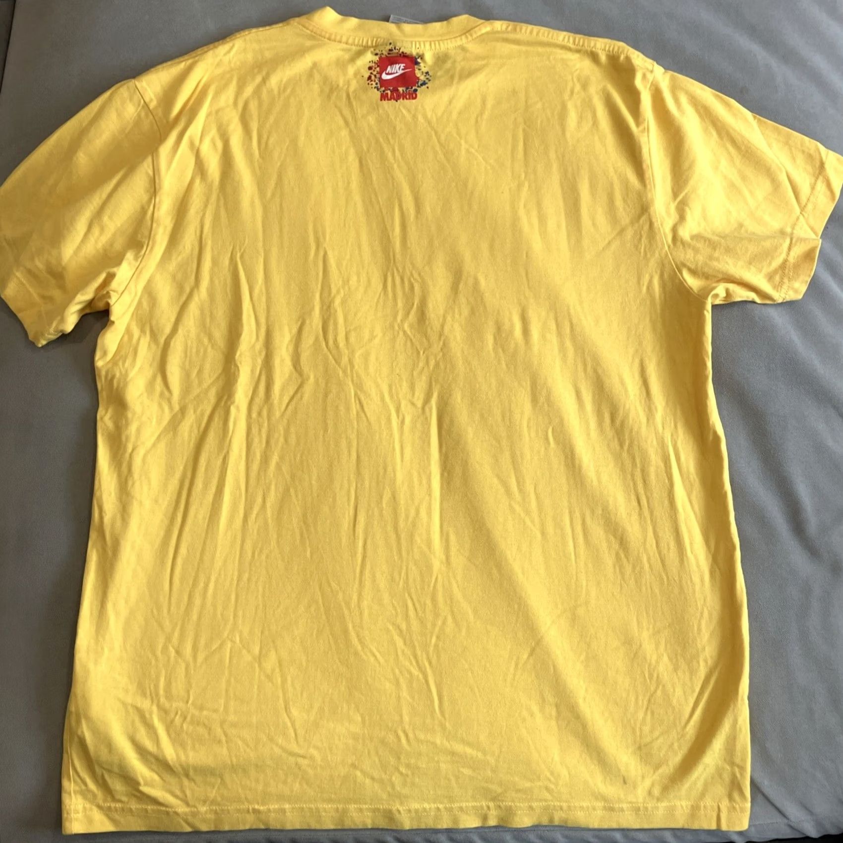 Nike VINTAGE Nike Madrid Double Sided T-Shirt XL Men Yellow Crew Neck Short Sleeve NWOT 90s Sports Running Track Graphic Print Gray Tag Size US XL / EU 56 / 4 - 6 Thumbnail