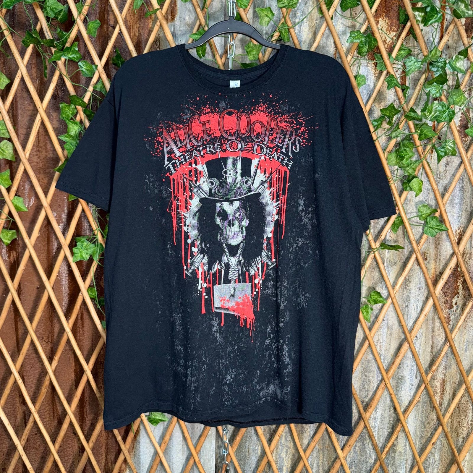 Vintage Vintage Y2K Alice Cooper Theatre of death grunge 00s t-shirt Size US XL / EU 56 / 4 - 1 Thumbnail