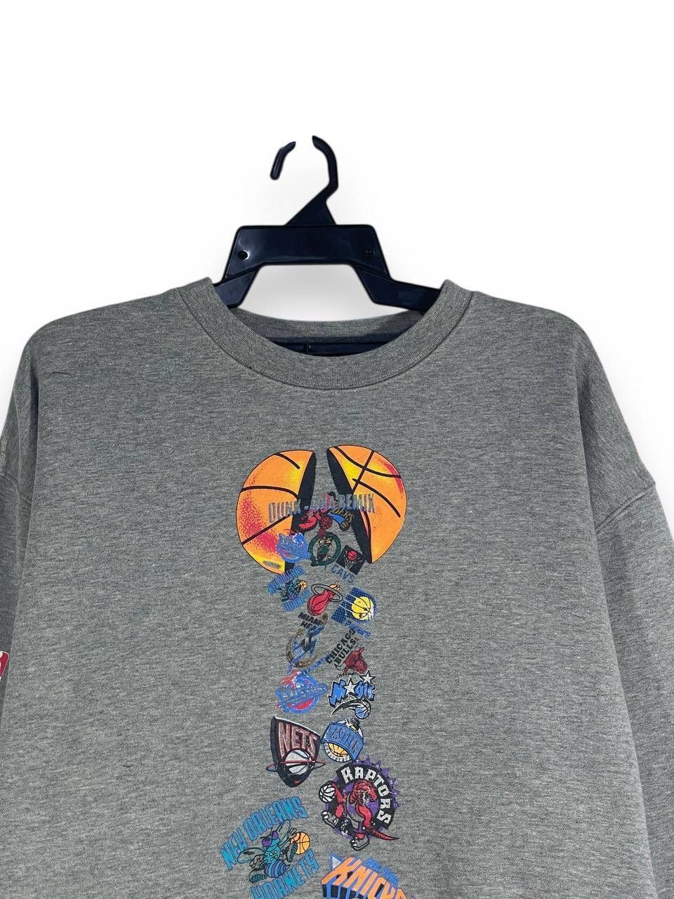 Other Vintage club basketball sweatshirt jumper size XL Size US XL / EU 56 / 4 - 2 Thumbnail