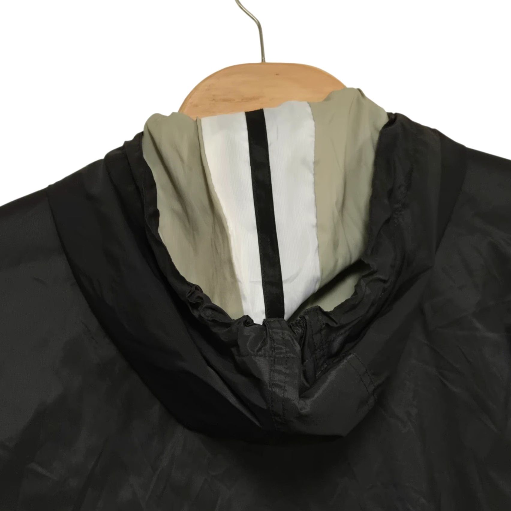 Nike VINTAGE Nike Windbreaker Jacket Swoosh Logo Back Hit Spellout Men XL Black Size US XL / EU 56 / 4 - 4 Thumbnail