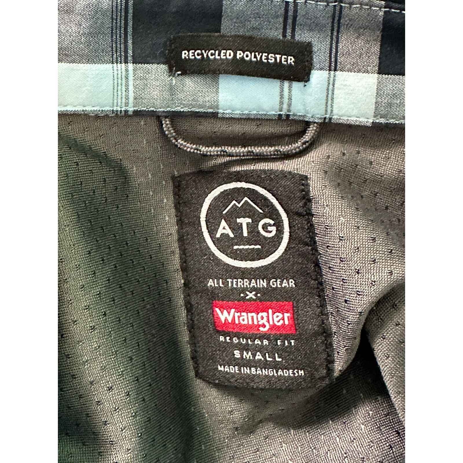 Wrangler Wrangler Blue Plaid ATG Utility Regular Fit Shirt size S Size US S / EU 44-46 / 1 - 3 Thumbnail