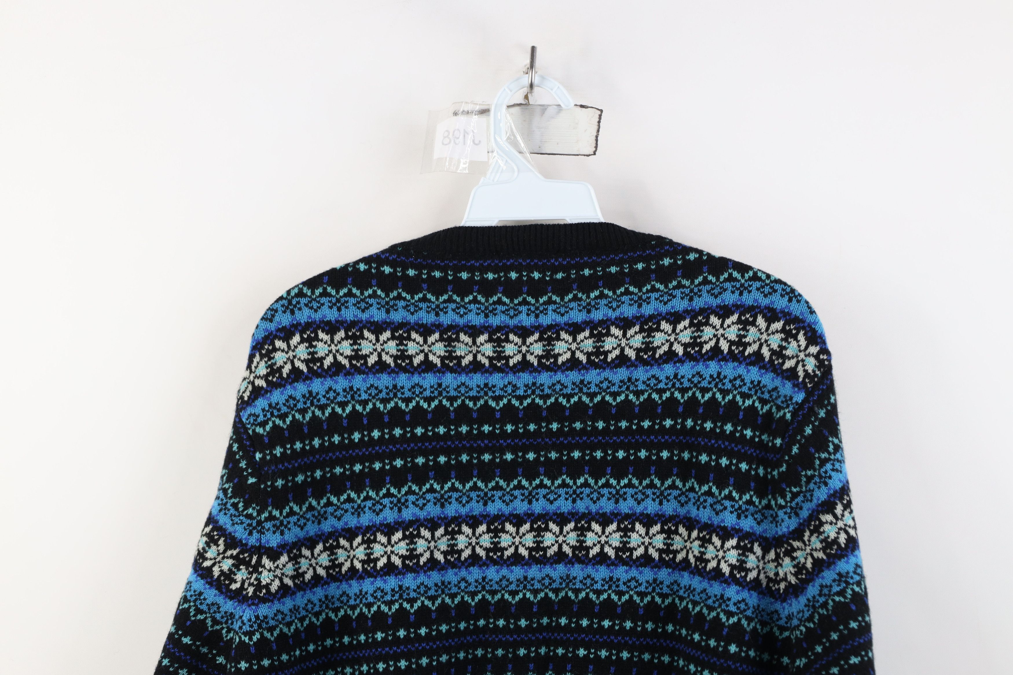 Vintage Vintage 90s Streetwear Knit Fair Isle V-Neck Sweater Size L / US 10 / IT 46 - 8 Thumbnail