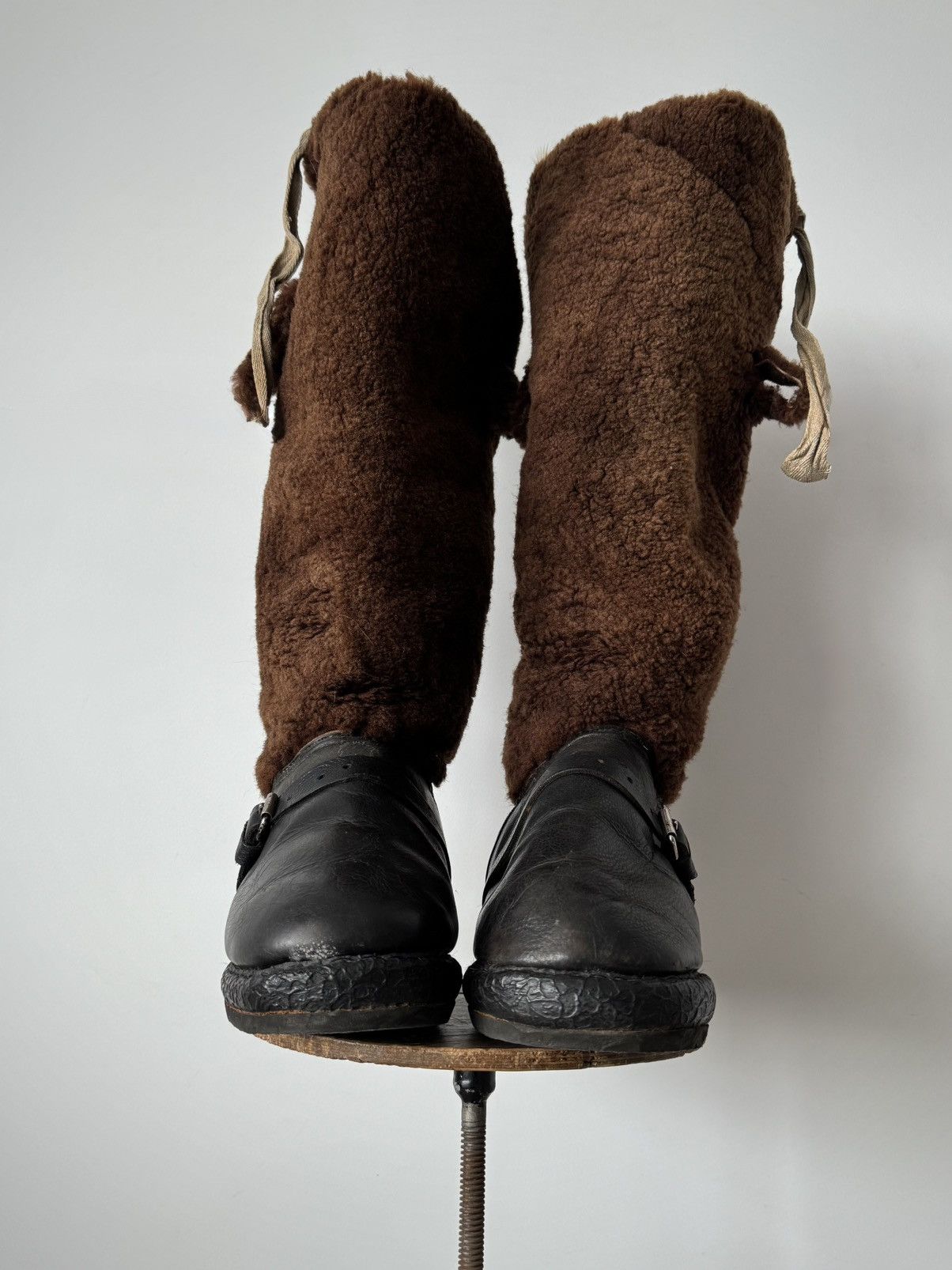 Vintage Vintage 1970s Soviet Air Force 'Unty' Pilot Fur Boots Size US 10 / EU 43 - 1 Thumbnail