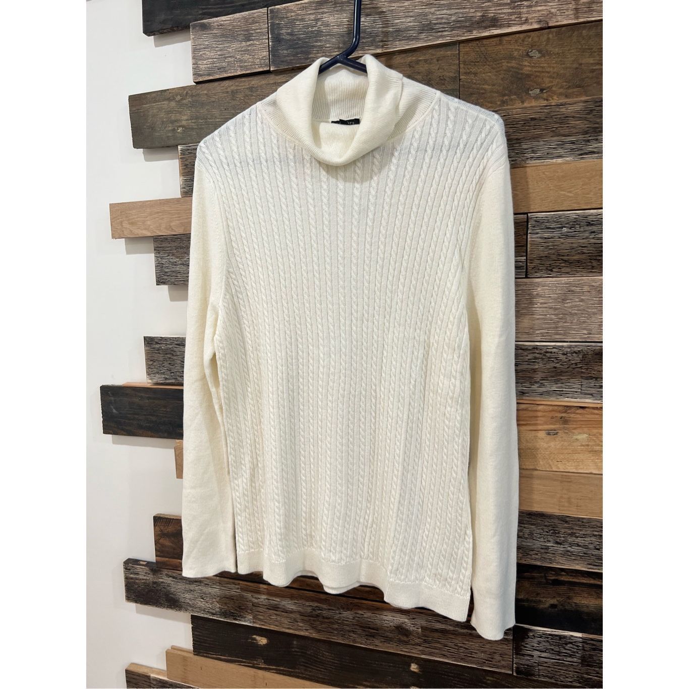 Robert Talbott Talbots NWT Women’s Long Sleeve Turtleneck Sweater off white sz XL Size XL / US 12-14 / IT 48-50 - 1 Thumbnail