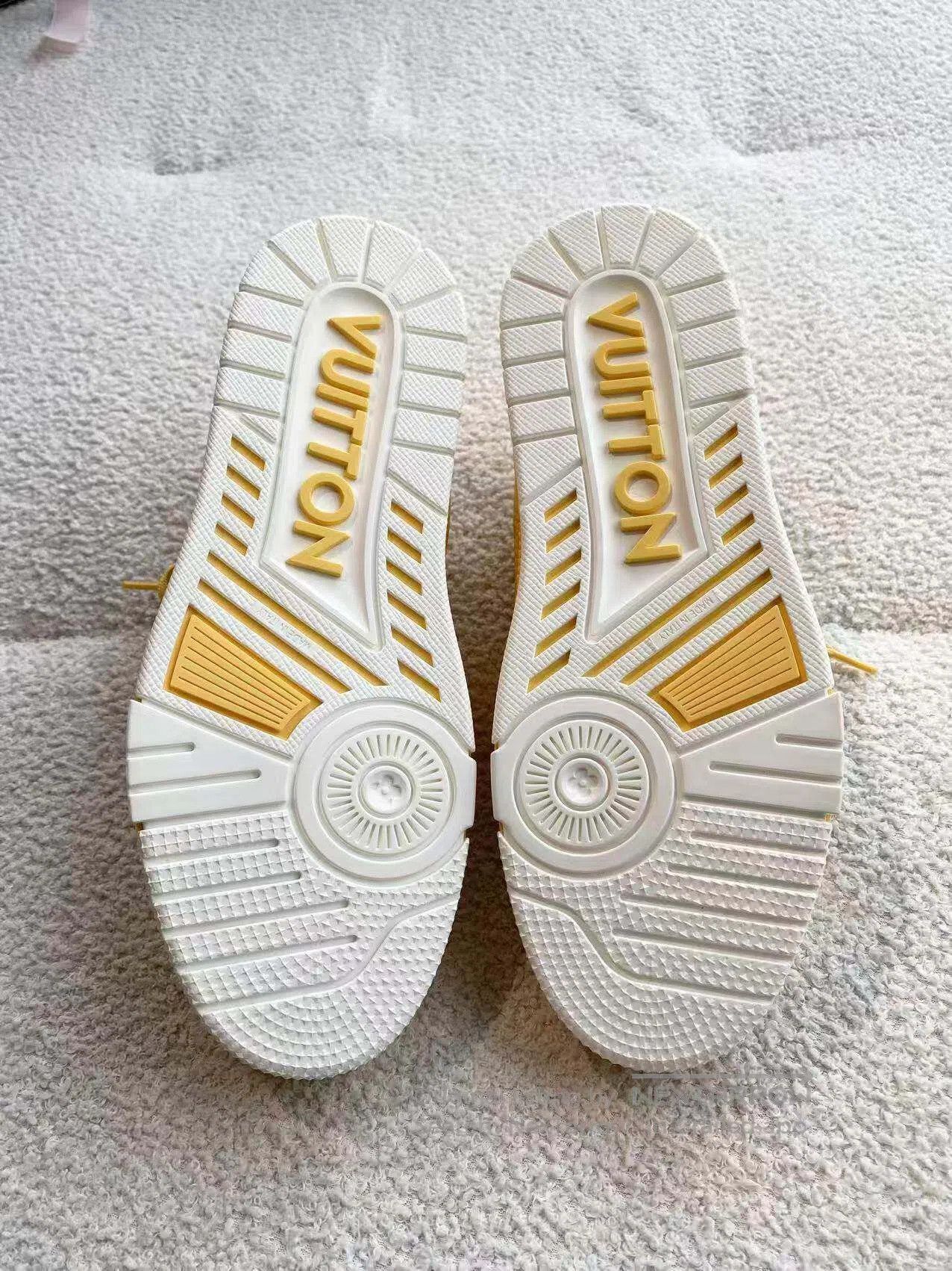 Louis Vuitton Louis Vuitton trainer shoes| Size US 7.5 / IT 37.5 - 7 Thumbnail