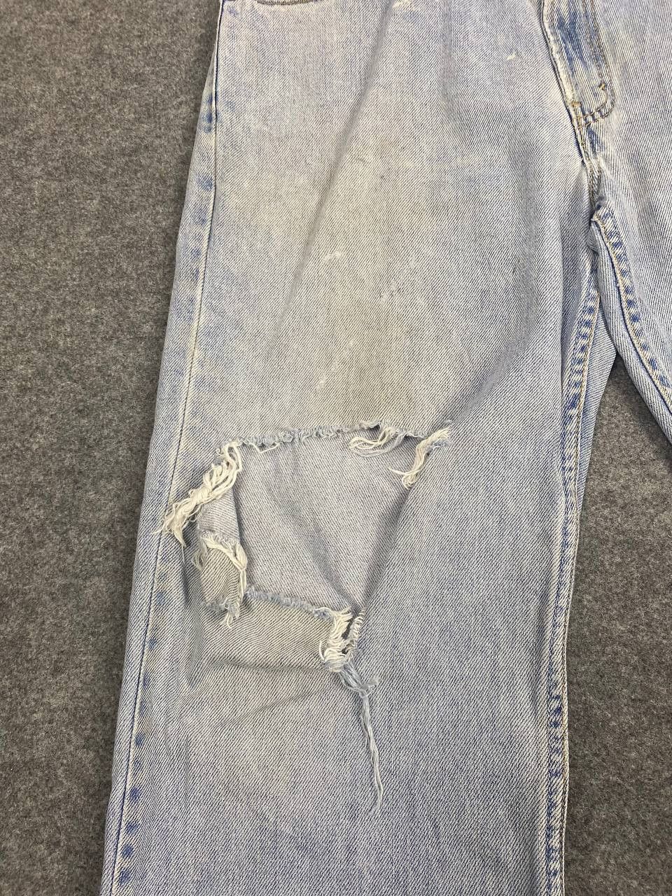 Levi's vintage levis 550 relaxed fit distressed denim Size US 35 - 10 Thumbnail