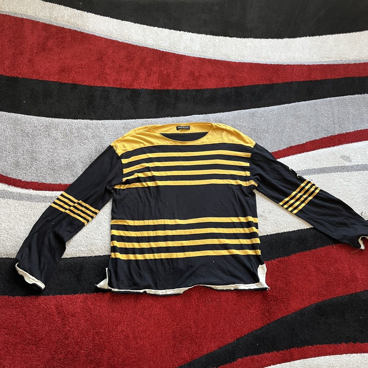 Undercover Undercover Bumble Bee Runway Long-sleeve Size US L / EU 52-54 / 3 - 1 Thumbnail