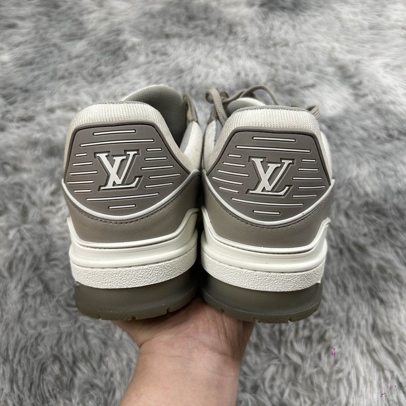 Louis Vuitton Louis Vuitton Classic Gray White Trainer Sneakers -2508 Size US 8.5 / EU 41-42 - 3 Thumbnail