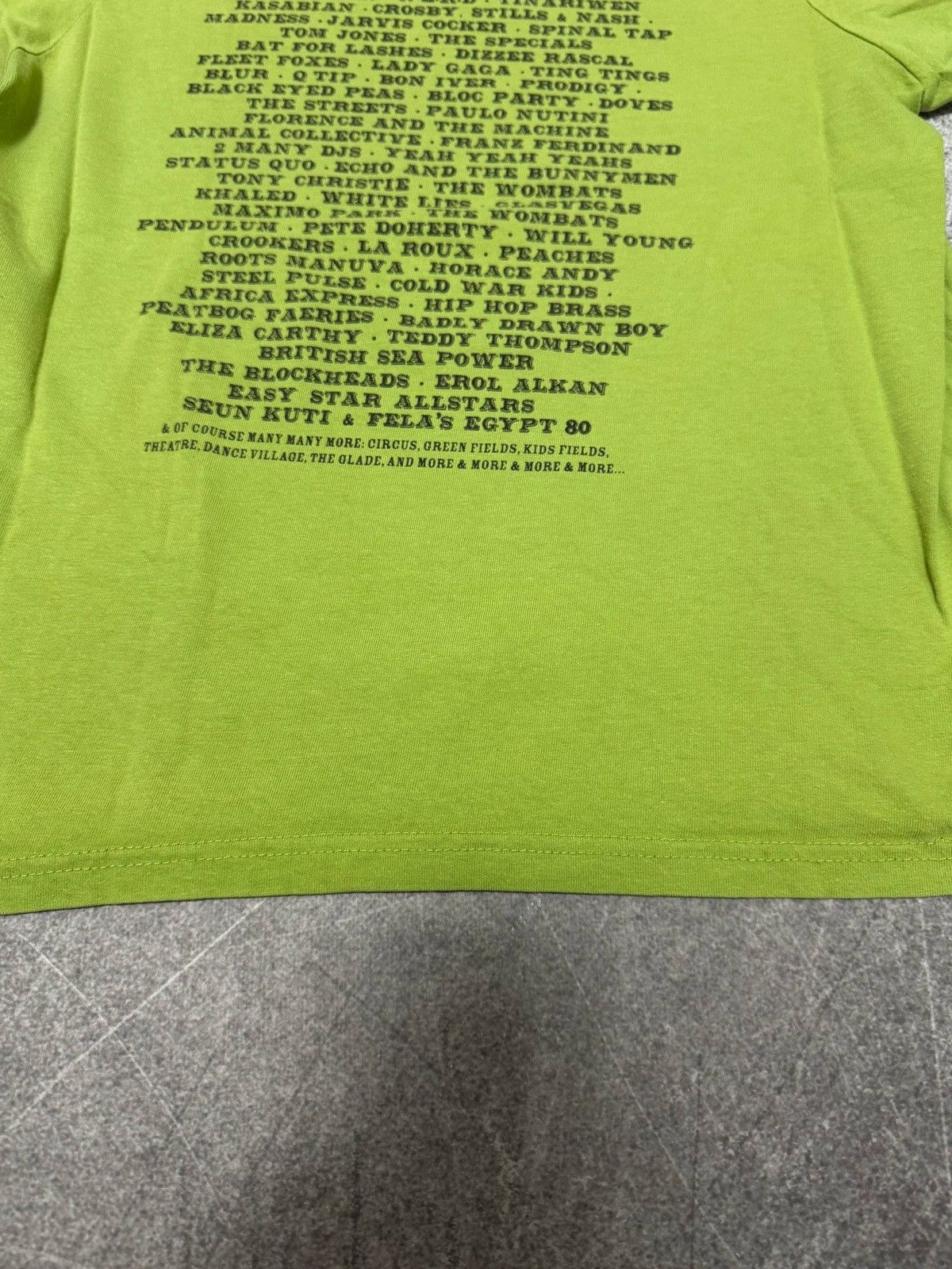 Band Tees Vintage 2009 Glastonbury Festival Shirt Rock Music Band y2k Size US M / EU 48-50 / 2 - 12 Thumbnail