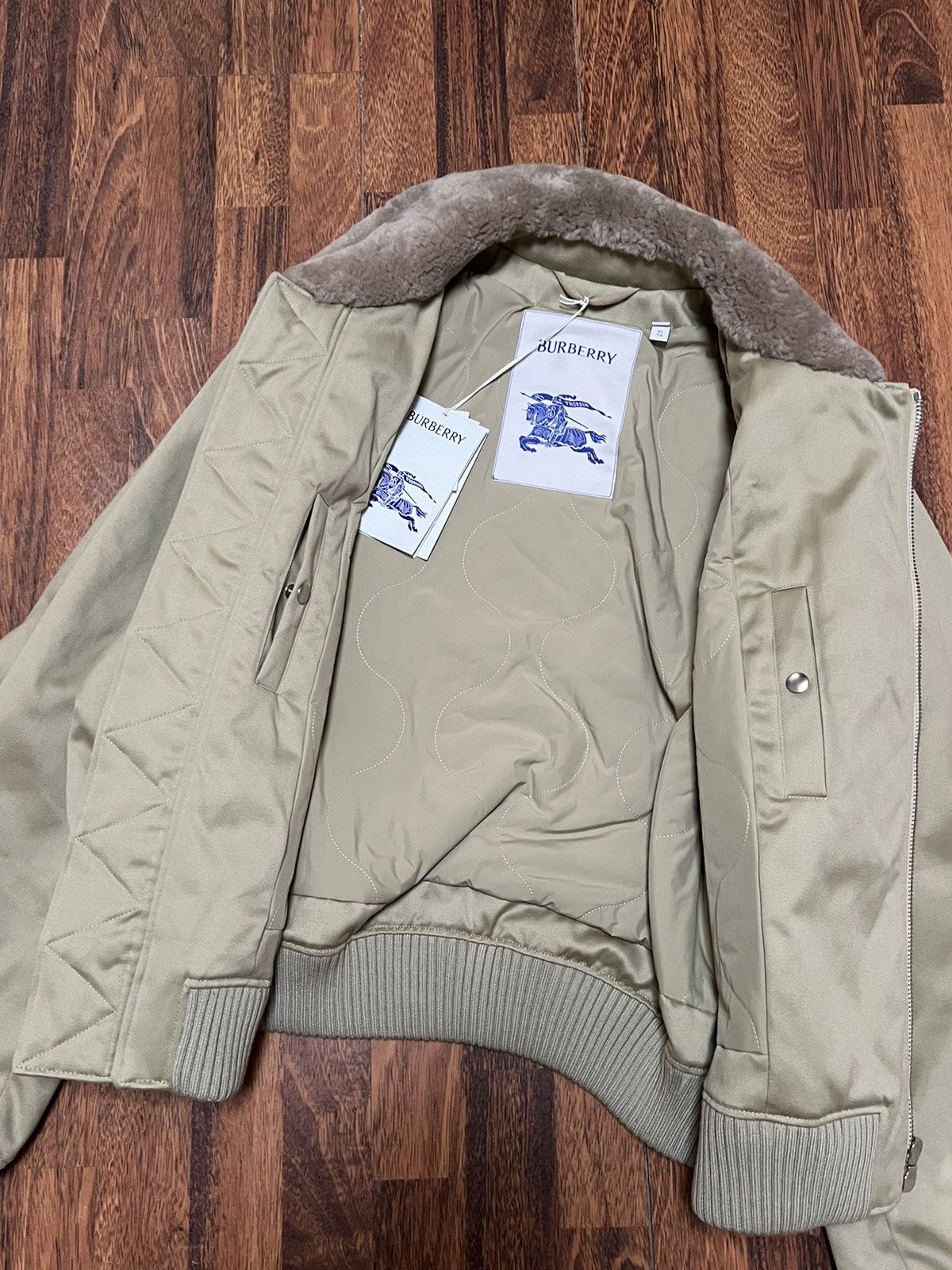 Burberry RRP 1.100$ Burberry Shearling Collar Bomber Jacket Size XL Size US XL / EU 56 / 4 - 6 Thumbnail