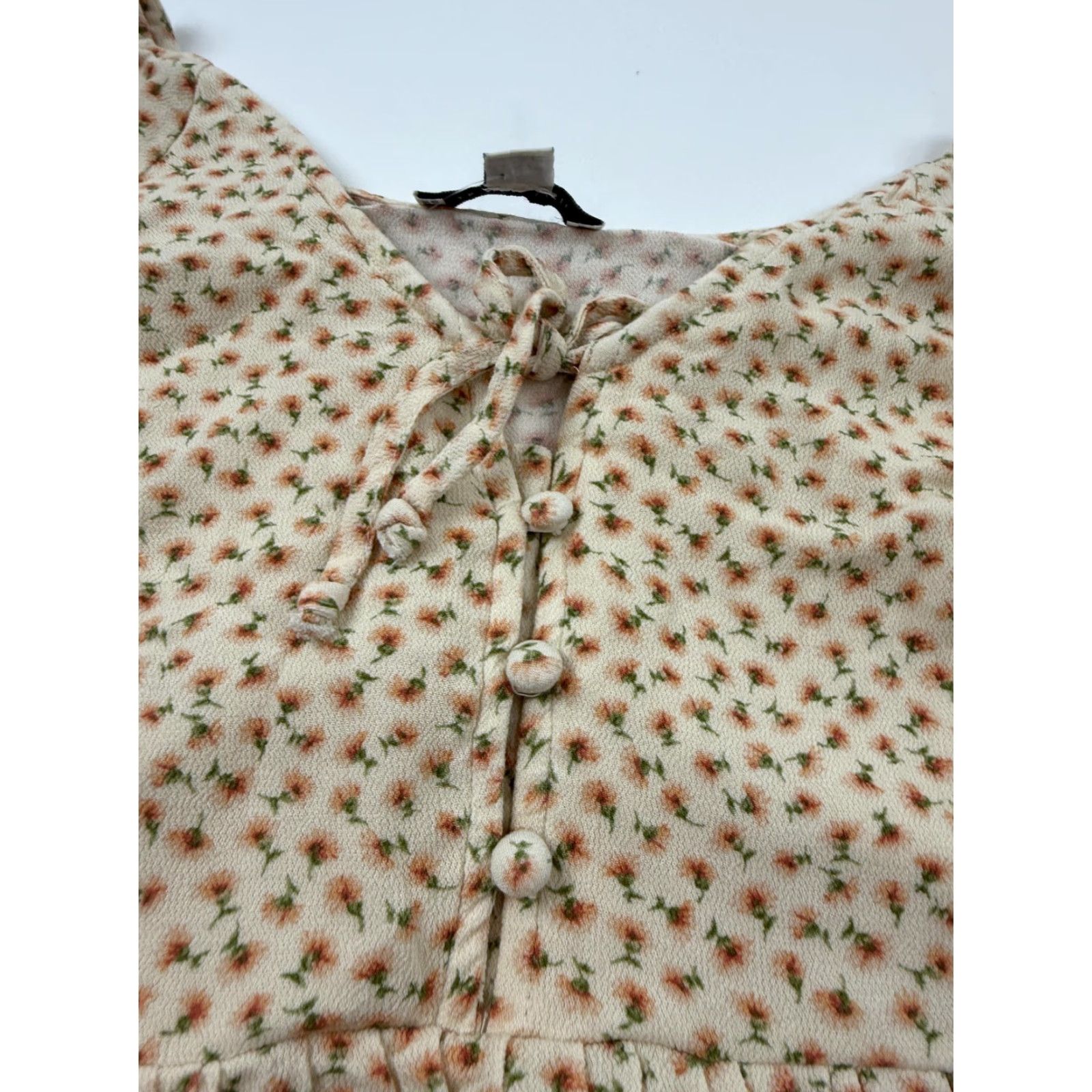 American Eagle Outfitters American Eagle Dress Womens Small White Floral Long Sleeve Henley Tiered Ruffle Size S / US 4 / IT 40 - 3 Thumbnail