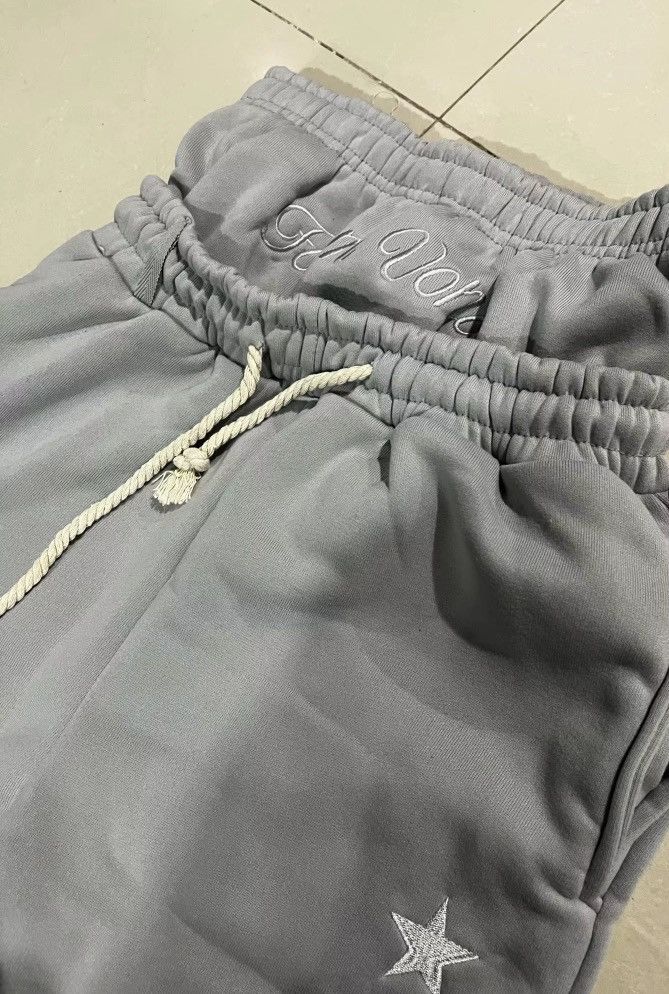 Other Men’s streetwear sweats Size US 34 / EU 50 - 1 Thumbnail