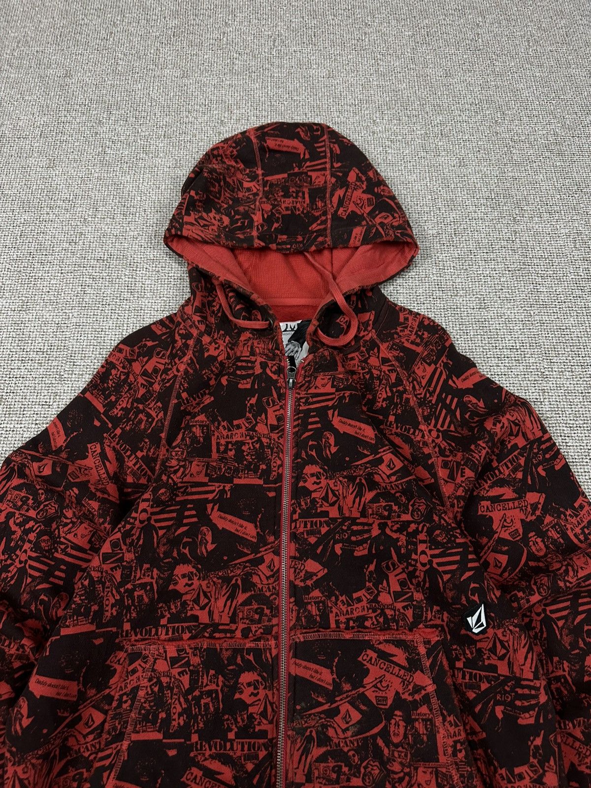 Volcom Volcom Skater Y2K Vintage Graphic Zip-Up Hoodie Z324 Size US S / EU 44-46 / 1 - 2 Thumbnail