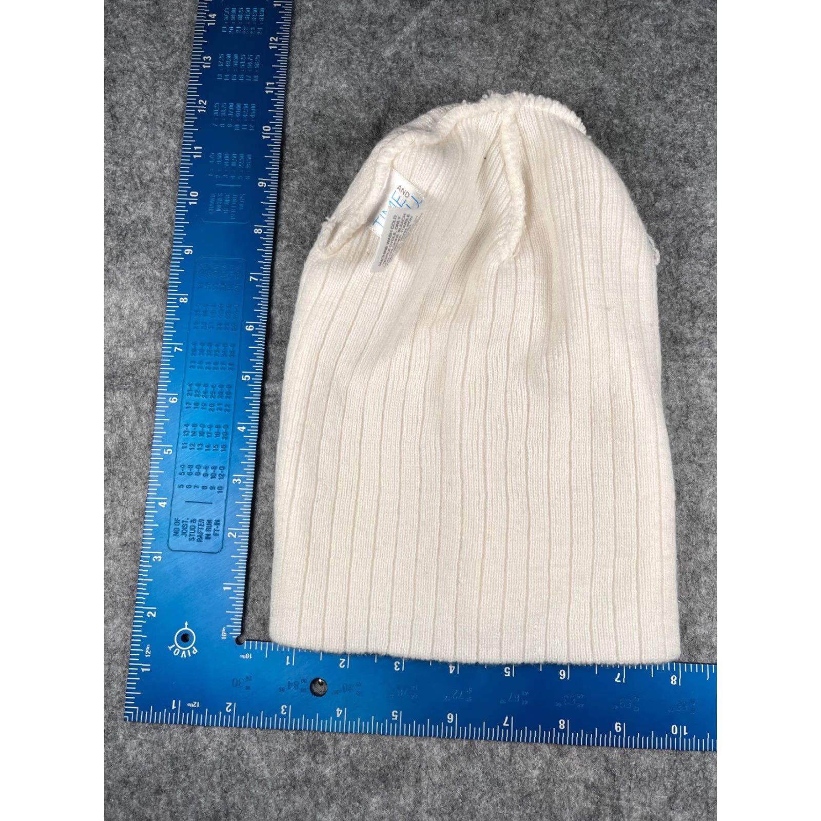 Vintage Time And Tru Beanie One Size White Knit Hat Womens - Beanie, Toque, Ski Outdoor, Lightweight, Adjustable, Polyester Blend, Adult Women Size ONE SIZE - 6 Thumbnail
