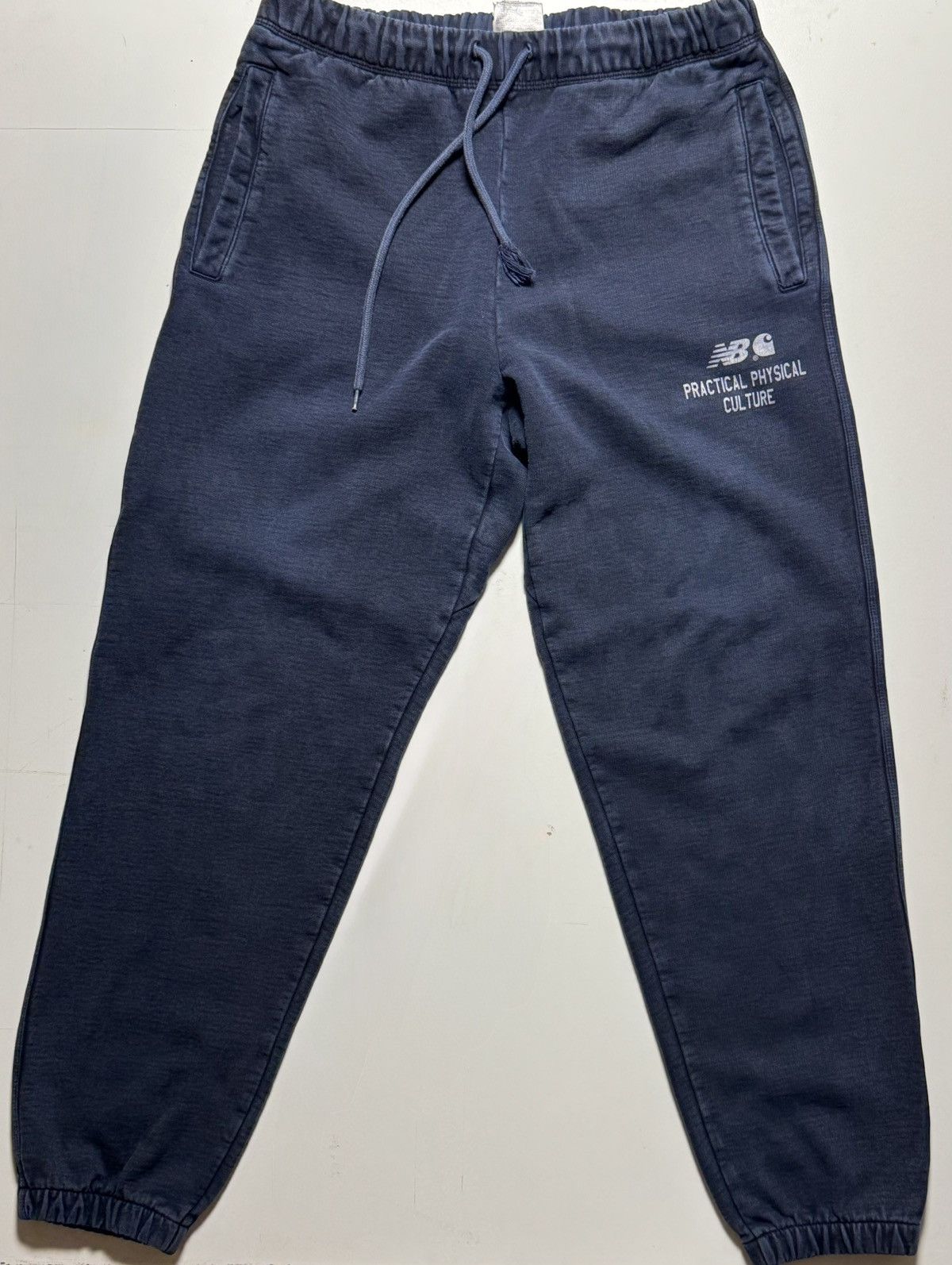 Carhartt Wip × New Balance Carhartt WIP x New Balance Sculpture Center Sweatpants Navy Size US 32 / EU 48 - 1 Thumbnail