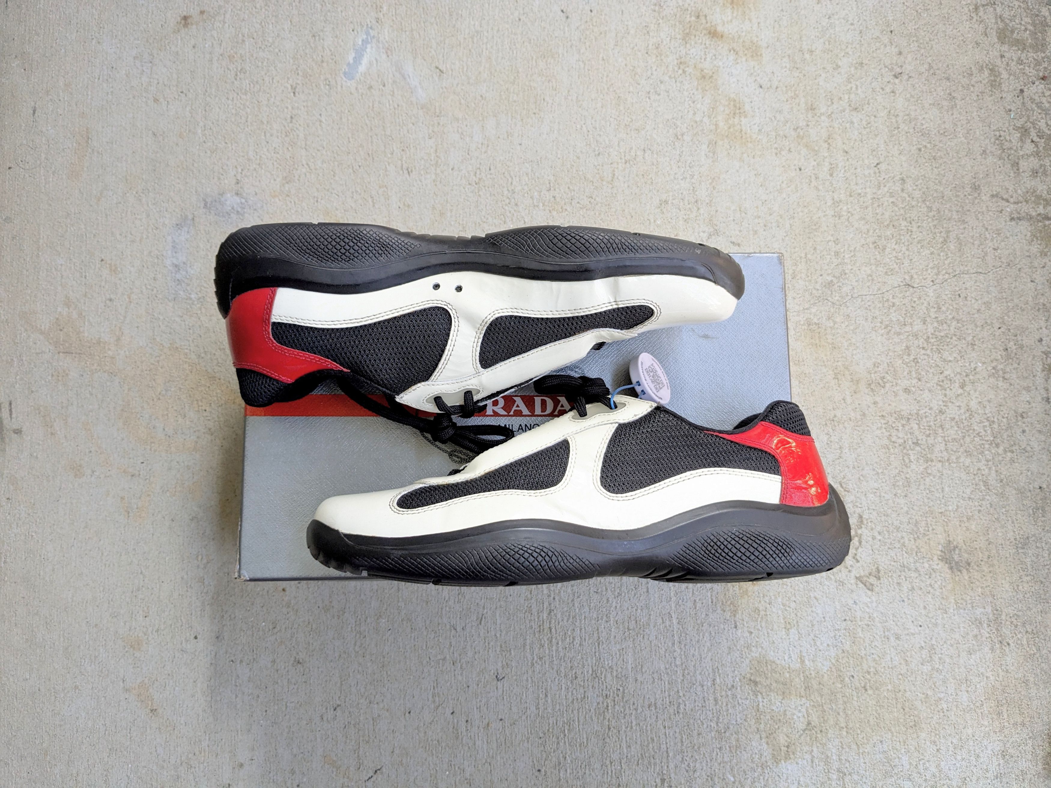 Prada Prada America's Cup Black 9.5 Leather Low Tops PS0906 Size US 9.5 / EU 42-43 - 1 Thumbnail